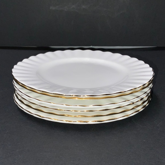 Set of 6 Royal Albert Val D'Or - Bone China - 6 1/4 Bread Dessert Plates - EUC! - Picture 2 of 4